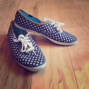 Super cute blue & white polka-dot Keds.